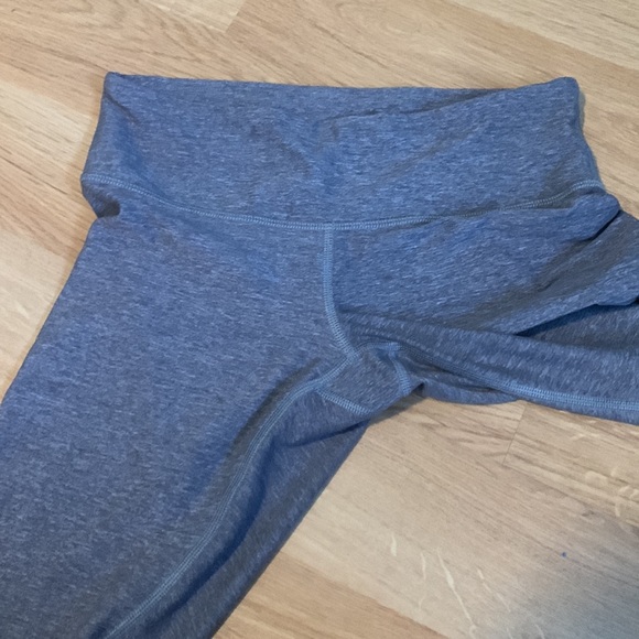 Lululemon heather gray Wunder Under leggings - Picture 4 of 4